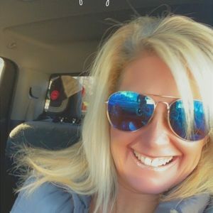 Meet your Posher, Tracy